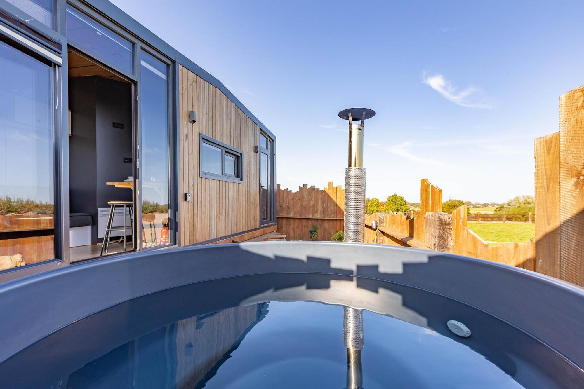 Les Tiny Du Pre Mathy - Logements Insolites Avec Jacuzzi A Profondeville Exterior foto